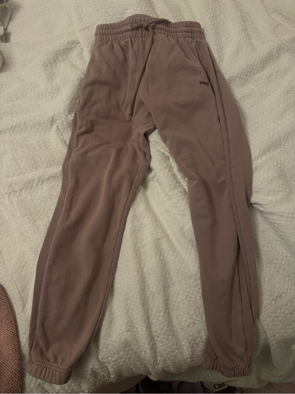 Aritzia TNA Mauve Jogger Sweatpants - Cozy Everyday Bottoms